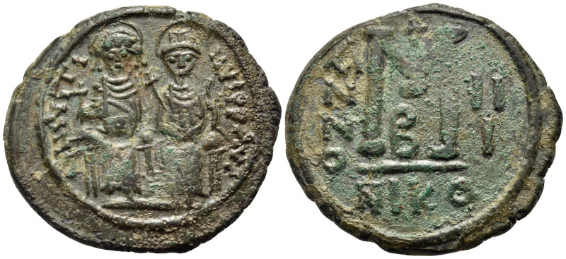 Justin II, with Sophia, 565-578. Follis (Bronze, 32 mm, 15.54 g, 6 h), Nicomedia...