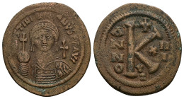 Justinian I, AD 527-565. AE, Half Follis. 12.40 g. 31.29 mm. Cyzicus.