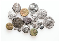 Lot of 20 unclassified See picture. LOT SOLD AS IS, NO RETURNS.(B5)