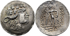 MITTLERE UND UNTERE DONAU. THASOS-IMITATIONEN. Klasse III: Auflösung der Legende. Tetradrachme ø 35mm (16.81g). Nach 148 v. Chr. Mzst.unbestimmt. Vs.:...