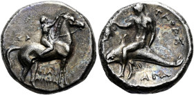 KALABRIEN. TARENT. Didrachme ø 21mm (7.79g). 302 - 280 v. Chr. Vs.: Reiter n. r. bekränzt sein Pferd, darunter ΦΙΛΙ/ΑΡΧΟΣ, darüber ΣΑ. Rs.: Phalantos ...