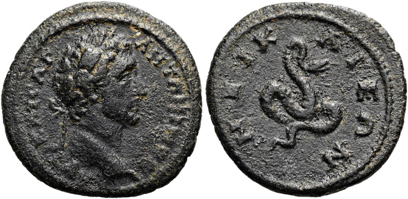 BITHYNIEN. NIKAIA. Antoninus Pius, 138 - 161 n. Chr. Hemiassarion ø 19mm (3.54g)...