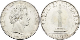 BAYERN. Ludwig I., 1825 - 1848. Konventionstaler (27.98g). 1828, München. Sogenannter "Geschichtstaler". Kopf nach rechts, darunter Signatur C.VOIGT /...