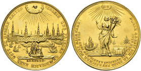 HAMBURG, Stadt. 1/2 Portugalöser zu 5 Dukaten (17.25g). o.J. (1697-1700), unsigniert (vermutlich Johann Christoph Reteke). Sogenannter "Halber Privatp...