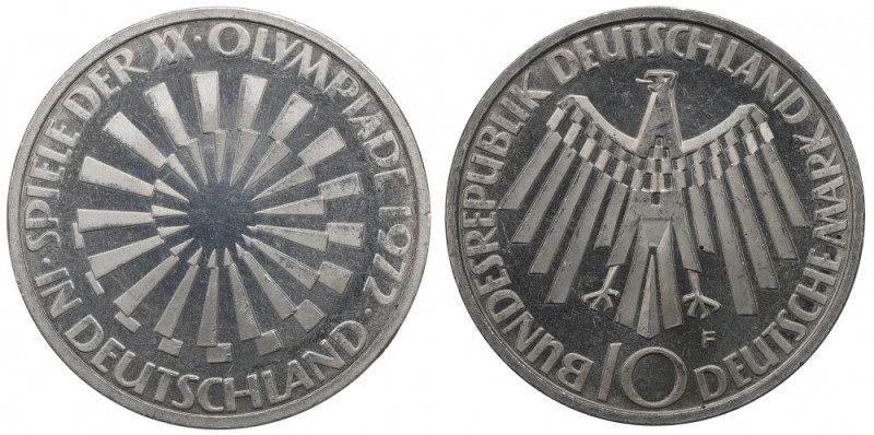 Germany, 10 marks 1972 Skazy tła. Srebro .625, waga katalogowo 15,5 g.

Grade:...