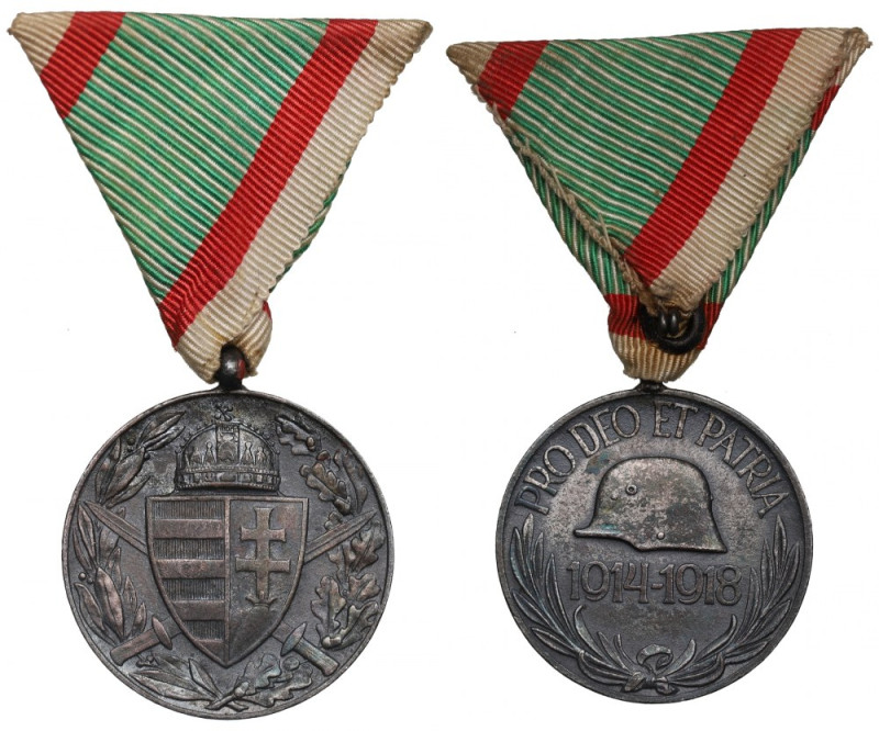 Hungary, Medal for WWI Bardzo ładnie zachowany egzemplarz na oryginalnej wstążce...