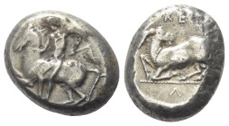 Kilikien. Kelenderis.

 Stater (Silber). Ca. 425 - 400 v. Chr.
Vs: Nackter Jüngling nach links von Pferd springend.
Rs: Ziege nach links gelagert,...