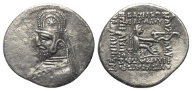 Arsakidisches Königreich Parthien. Orodes I. (90 - 80 v. Chr.).

 Drachme (Silber). Rhagae.
Vs: Büste des bärtigen Königs mit Tiara mit Stern links...