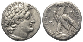 Ptolemäisches Königreich. Kleopatra III. und Ptolemaios IX (117 - 107 v. Chr.).

 Tetradrachme (Silber). 108 / 107 v. Chr. (Jahr 10). Alexandria.
V...