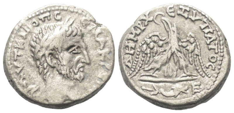 Phönikien. Berytos. Macrinus (217 - 218 n. Chr.).

 Tetradrachme (Billon). 217...