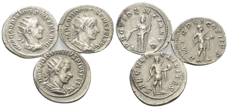 Römische Münzen - Lots. Kaiserzeit.


Lot (3 Stück, Silber): Antoniniane des ...