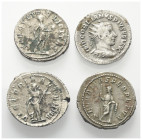 Römische Münzen - Lots. Kaiserzeit.


Lot (4 Stück, Silber): Antoniniane des Gordianus III. (238 - 244 n. Chr.).

Sehr schön.

Verkauft wie bes...