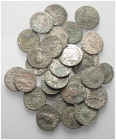 Römische Münzen - Lots. Kaiserzeit.


Lot (29 Stück, Billon): Antoniniane des Gallienus (253 - 268 n. Chr.).

Meist fast sehr schön, teils besser...