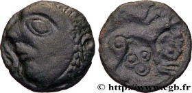 AMBIANI (Area of Amiens)
Type : Bronze indéterminé aux animaux 
Date : c. 60-40 AC. 
Mint name / Town : Amiens (80) 
Metal : bronze 
Diameter : 15  mm...