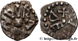 POITIERS - PECTAVIS - CIVITAS PECTAVORUM
Type : Denier 
Date : Début VIIIe siècle 
Date : s.m. 
Mint name / Town : Poitiers (86) 
Metal : silver 
Diam...