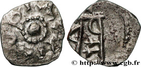 MEROVINGIAN COINS - TOURAINE - Unspecified MINT
Type : Denier 
Date : Début VIIIe siècle 
Date : s.m. 
Mint name / Town : Tours et sa région (37) 
Met...