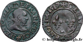 HENRY III
Type : Denier tournois, type d’Amiens 
Date : 1587 
Mint name / Town : Amiens 
Metal : copper 
Diameter : 17  mm
Orientation dies : 11  h.
W...
