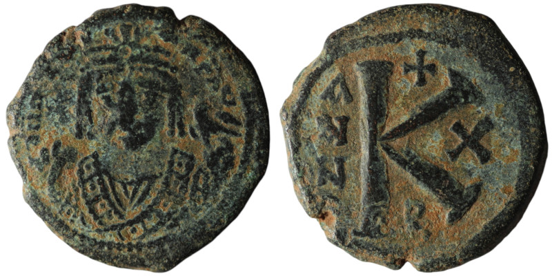 Maurice Tiberius (AD 582-602). Theoupolis (Antioch). dated RY 10 = 591/2
AE Half...