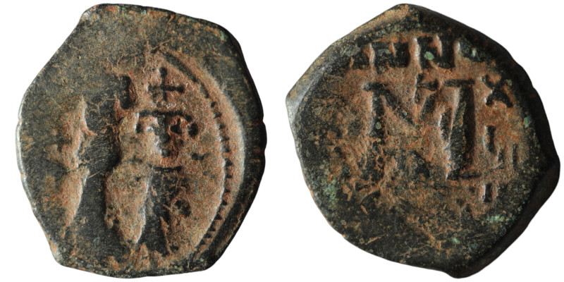 Heraclius, with Martina and Heraclius Constantine, (AD 610-641). Constantinople
...