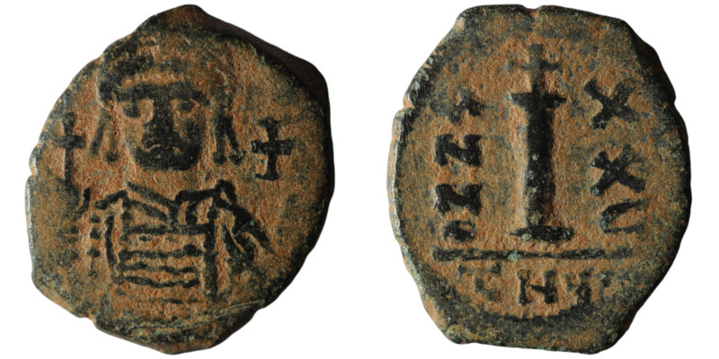 Justinian I (AD 527-565). Theoupolis (Antioch). dated RY 26 = 552/3
AE Decanummi...