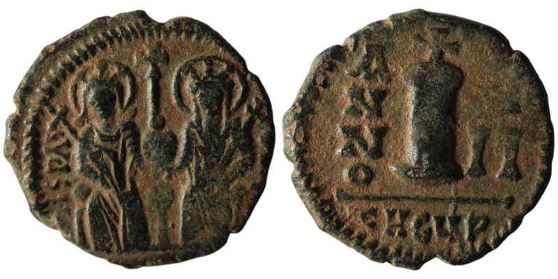 Justin II, with Sophia (AD 565-578). Theoupolis (Antioch)
AE Decanummium (19mm, ...