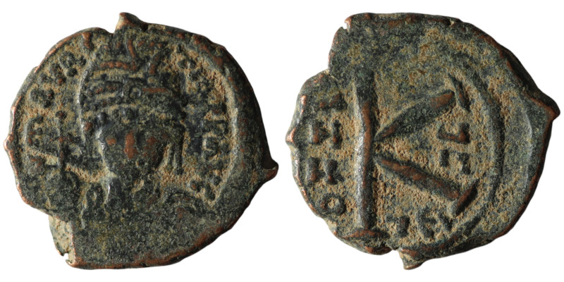 Maurice Tiberius (AD 582-602). Thessalonica. dated RY 7 = 588/9
AE Half Follis (...