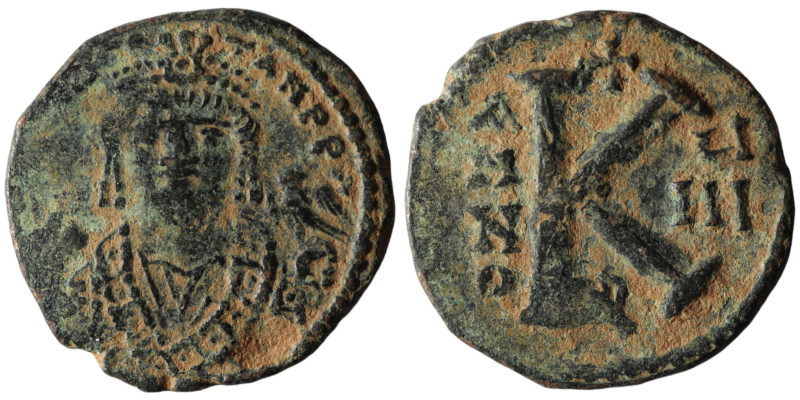 Maurice Tiberius (AD 582-602). Theoupolis (Antioch). dated RY 8 = 589/90
AE Half...