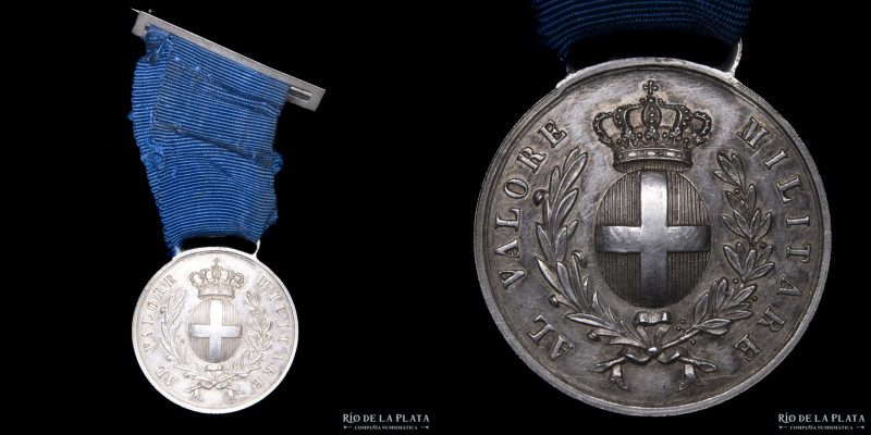 Italia. 1932. Por la valentía militar. Metal blanco; 34 mm; 13.5 g. Con ribbon o...