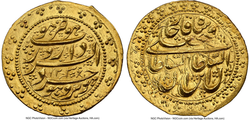 Qajar. Fath 'Ali Shah (AH 1212-1250 / AD 1797-1834) gold Toman AH 1236 (1821/182...