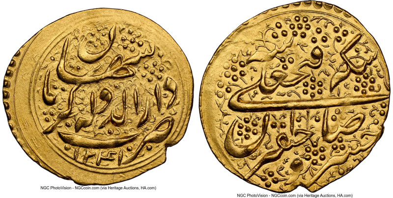 Qajar. Fath 'Ali Shah (AH 1212-1250 / AD 1797-1834) gold Toman (Sahebqeran) AH 1...