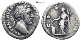 ANTONINUS PIUS. Denarius. (16mm, 3.3 g). 154-155 AD Rome. (RIC 238). Anv: Laureate bust of Antonino Pio on the right, around legend: ANTONINVS AVG PIV...