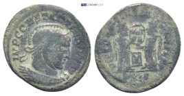 Constantin I. 'the Great' AD.306-336. AE (17mm, 2.8 g). IMP CONSTANTINVS P F AVG, helmeted, laureate and cuirassed bust right / VICTORIAE LAETAE PRINC...