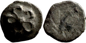 Antik coin Silver

7mm 0,47g