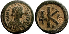 Byzantine Empire coin

20mm 4,16g

Artificial sand patina