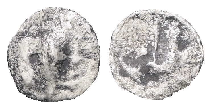 Greek uncertain AR. Weight 0,13 gr - Diameter 5 mm.