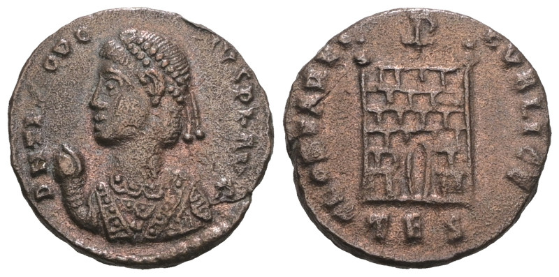 THEODOSIUS I (379-395). Ae. Thessalonica. Weight 2,41 gr - Diameter 15 mm.