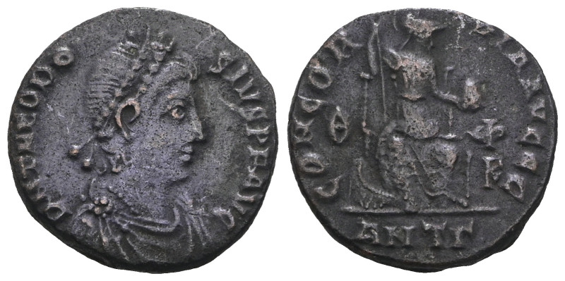 Theodosius II; 402-450 AD. Weight 2,74 gr - Diameter 15 mm.