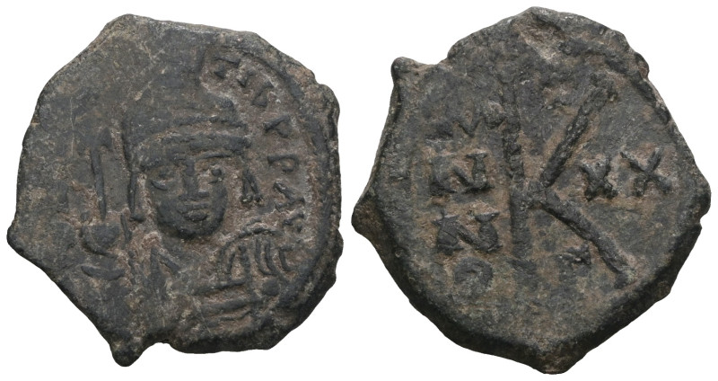 Maurice Tiberius. AD 582-602, Half Follis. Weight 6,11 gr - Diameter 24 mm.