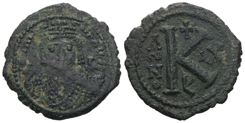 Maurice Tiberius. AD 582-602. AE Half Follis. Weight 5,20 gr - Diameter 20 mm.