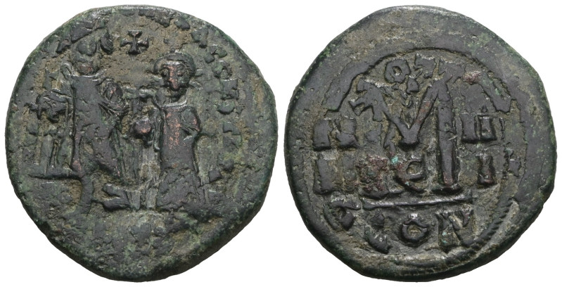 Byzantine bronze coin. Weight 11,30 gr - Diameter 26 mm.