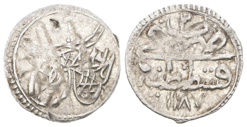 Islamic Coin. Weight 0,36 gr - Diameter 14 mm.