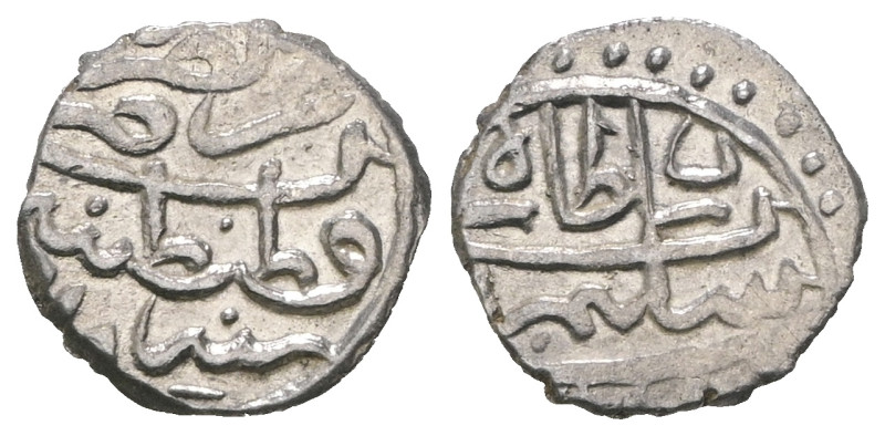 Islamic Coin. Weight 0,69 gr - Diameter 9 mm.