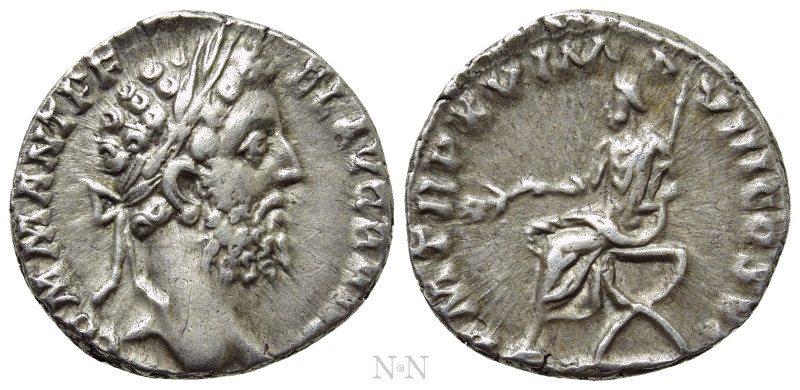 COMMODUS (177-192). Denarius. Rome. 

Obv: M COMM ANT P FEL AVG BRIT P P. 
La...