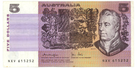 Australia 5 Dallars 1983 (ND)

P# 44d, N# 202388; # NXV 615252; VF+