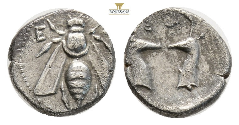 IONIA. Ephesos, circa 390-295 BC. AR Diobol (0,95 g; 9,9 mm) 
Obv. E-Φ. Bee. Rev...