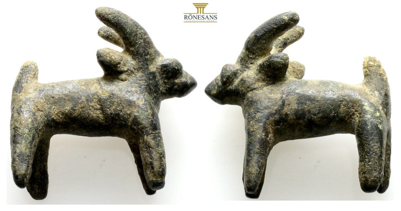 Ancient Roman Bronze animal figure. 34 g. 36,2 mm.