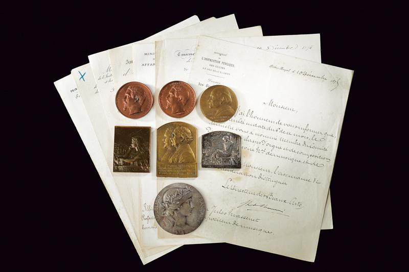 dating: 19th/20th Century provenance: France, Lot of medals and letters. Medal '...