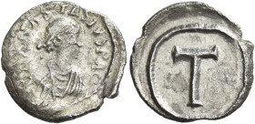 Anastasius, 11 April 491 – 1 July 518 

Commemorative Series. Half siliqua circa IV-V century, AR 14 mm, 0.93 g. D N ANASTASIVS P AVG Pearl-diademed...