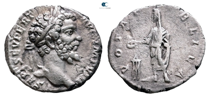 Septimius Severus AD 193-211. Rome
Denarius AR

18 mm, 3,44 g



Nearly V...