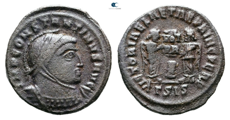 Constantine I the Great AD 306-337. Siscia
Follis Æ

18 mm, 2,92 g



Nea...